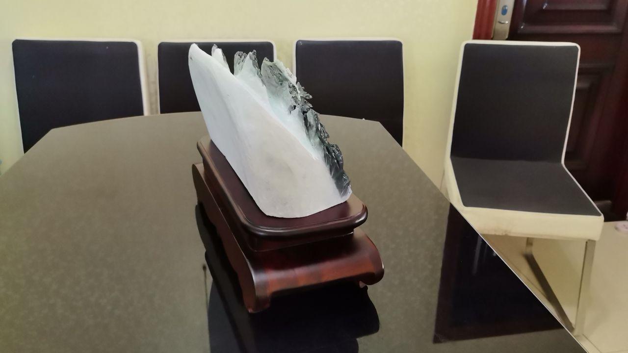 《玉石山水摆件》