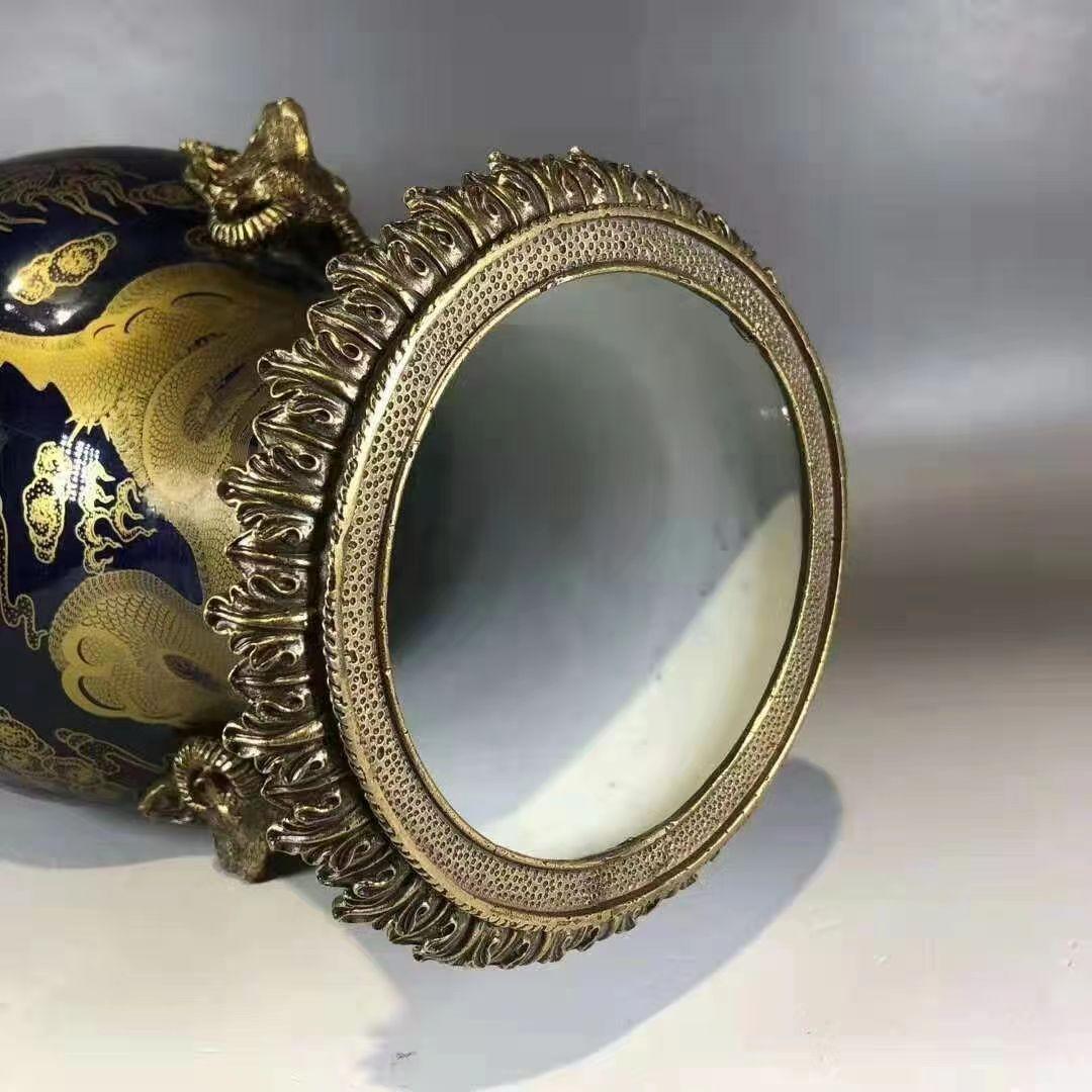 霁蓝釉描金云龙纹双耳瓶