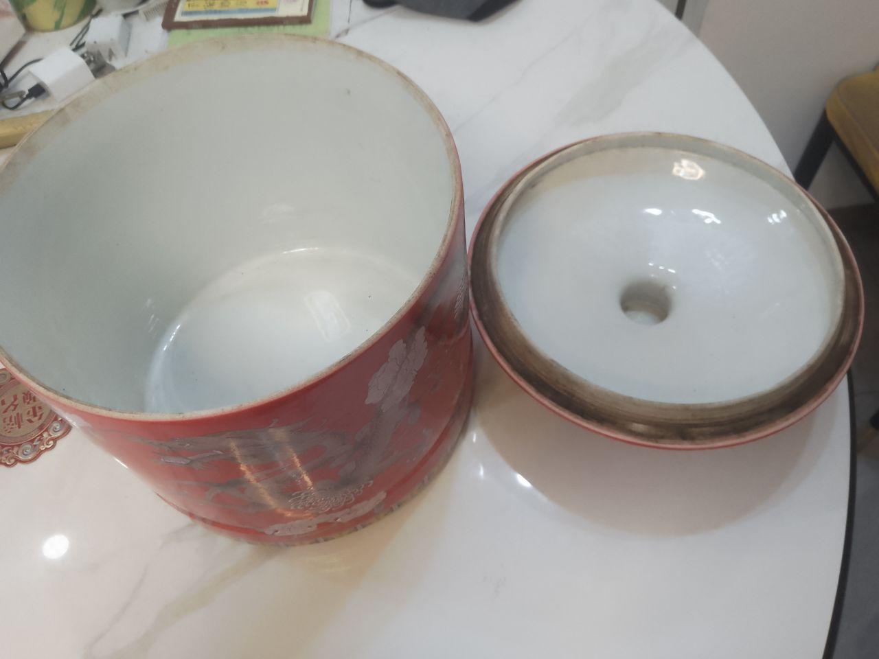 红釉墨彩龙纹陶瓷盖罐