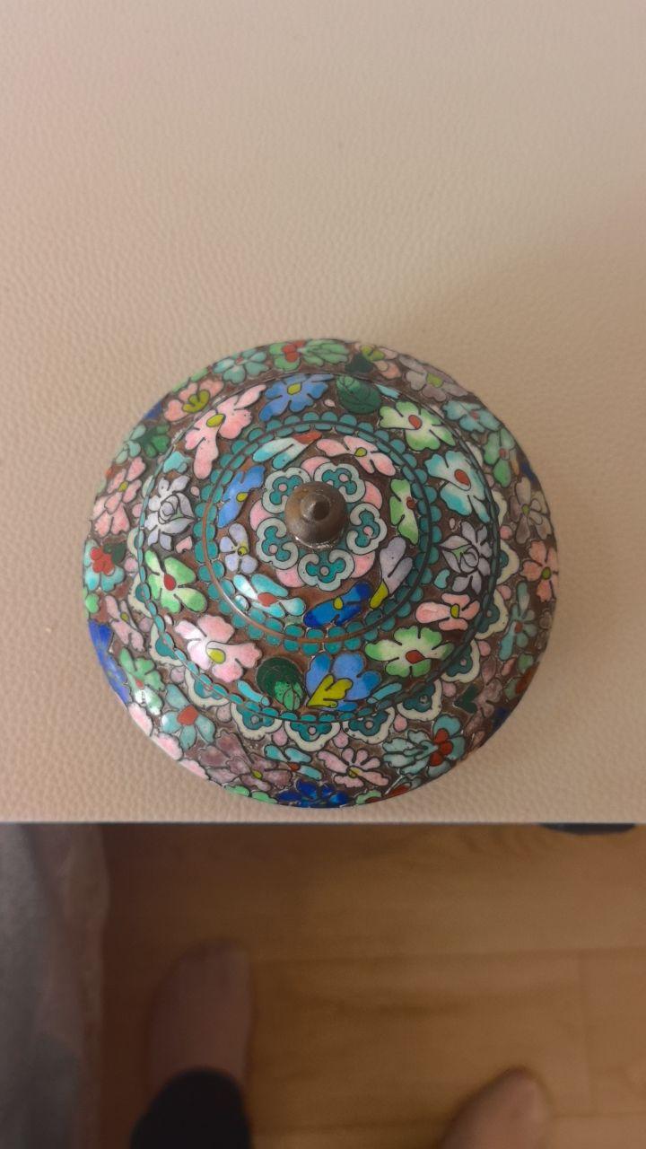 铜胎掐丝珐琅花卉小盖罐