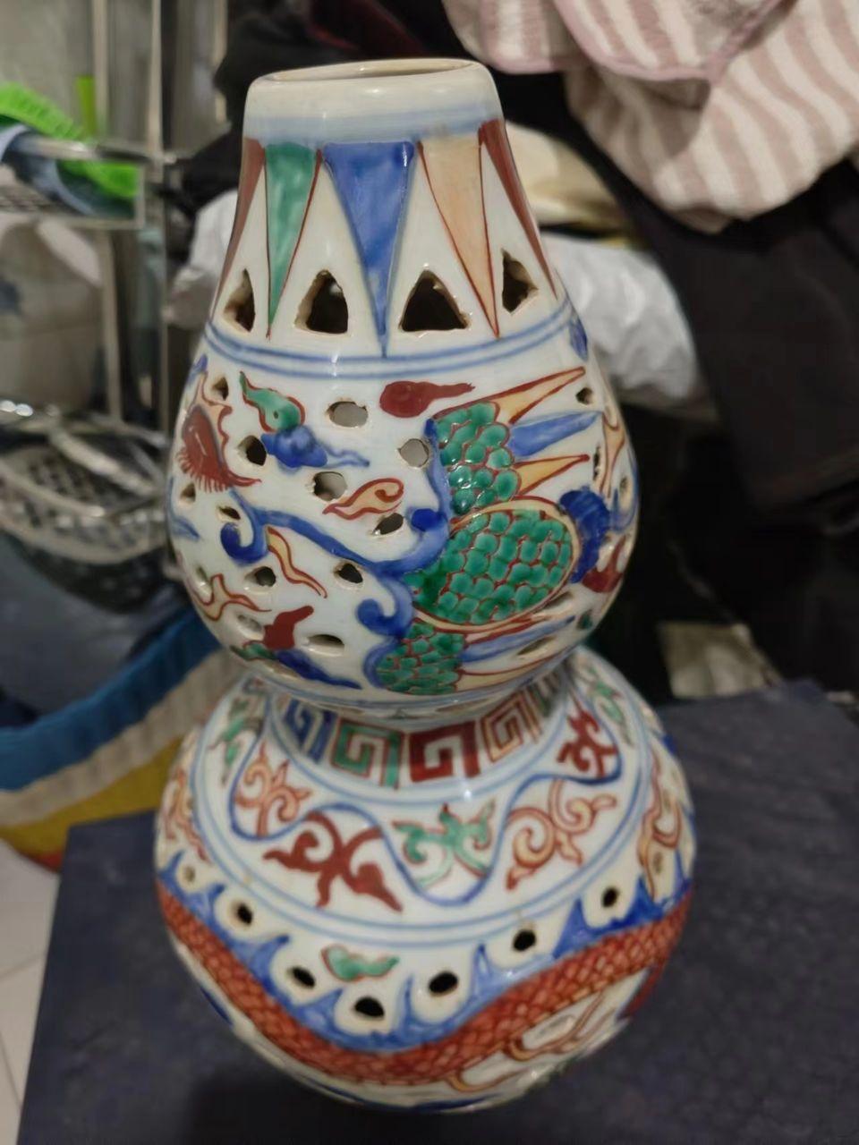 龙凤纹葫芦瓶