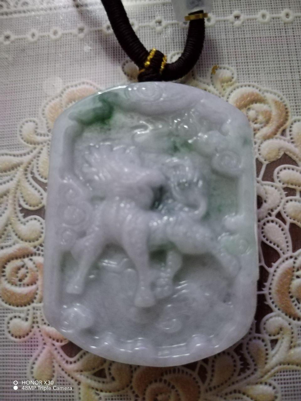 翡翠麒麟挂件