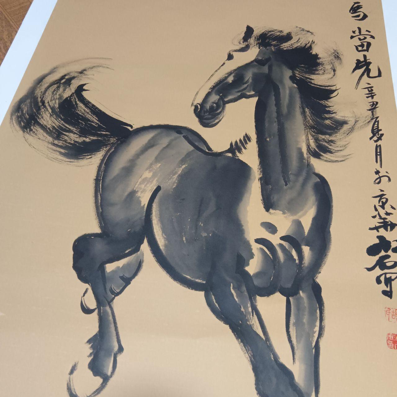 骏马图